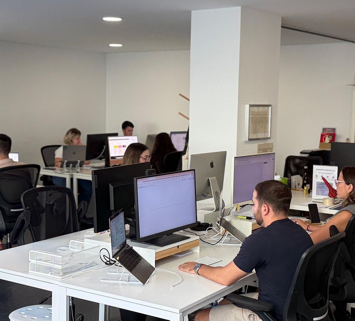 Oficina de trabajo de DeMomentSomTres